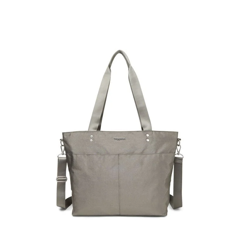 Baggallini Medium Carryall Tote Bag