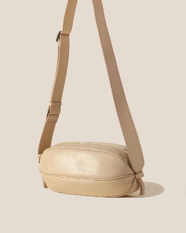 BOYA L DISTRESSED - Ball-Shaped Crossbody Bag