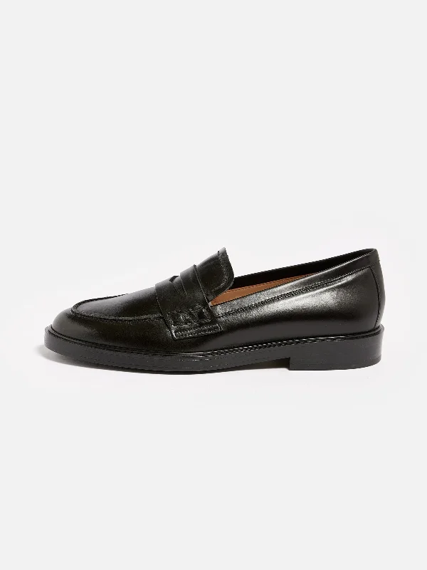 FLATTERED | SARA LOAFERS