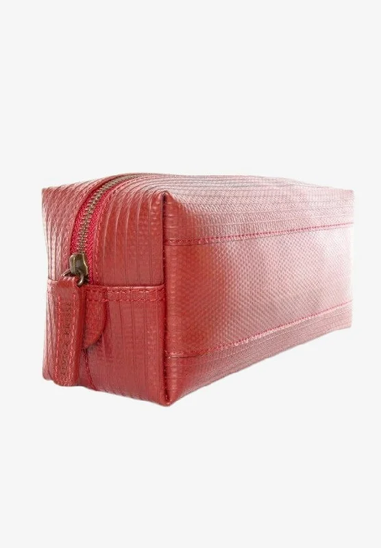 Elvis and Kresse Washbag Medium - Red