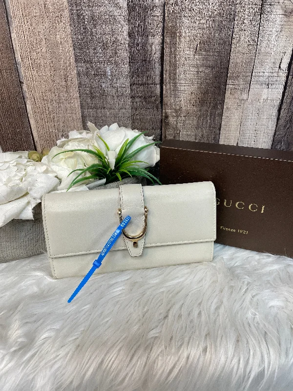 Wallet Luxury Designer By Gucci  Size: Medium